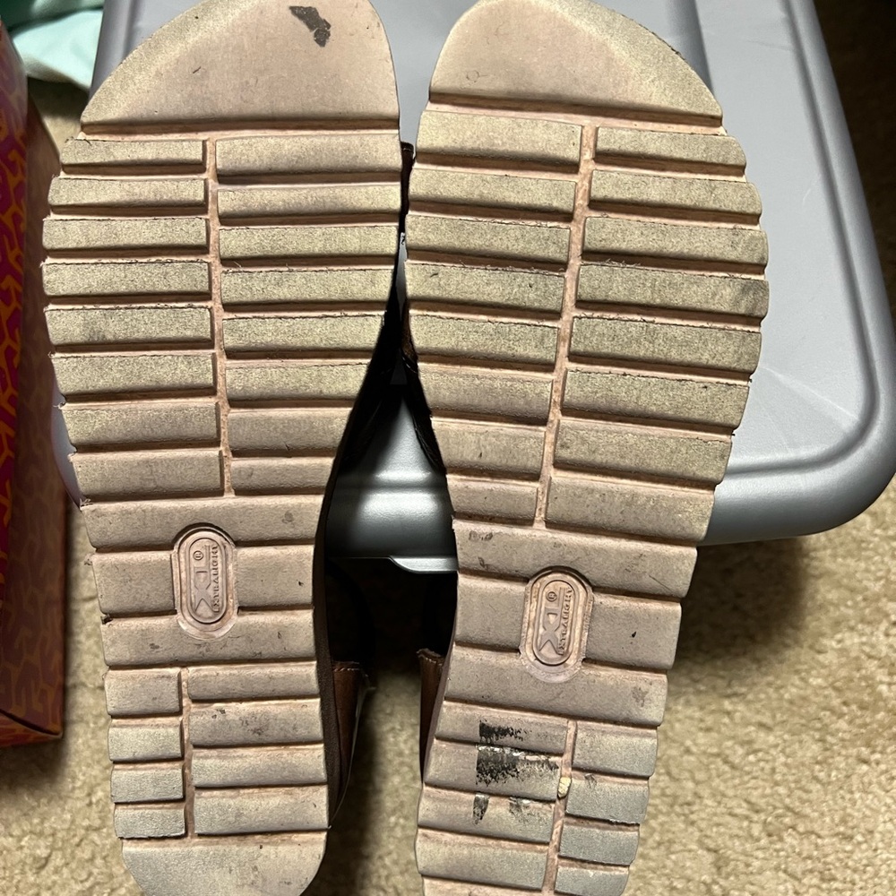 Dark brown Bed Stu sandals. - Picture 2 of 5